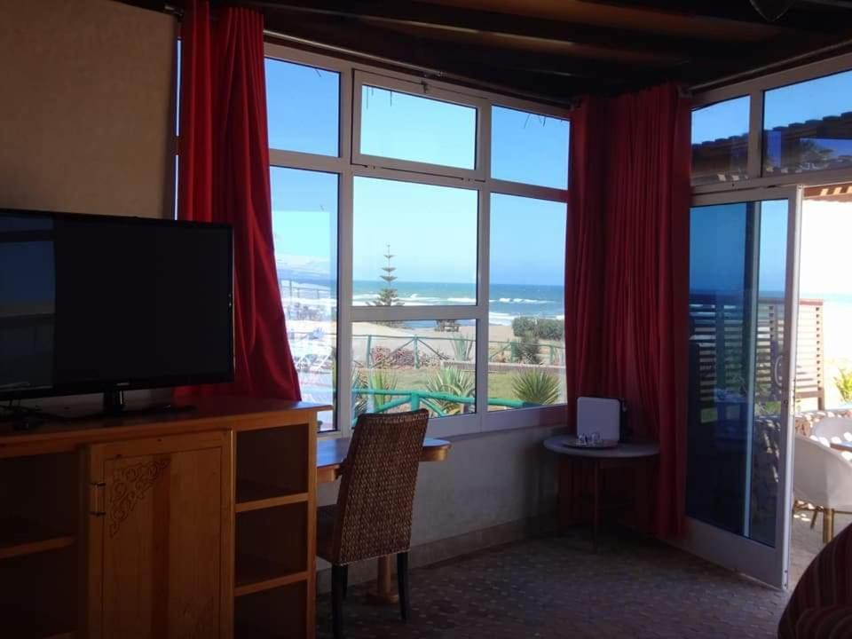 Отель Mimid Dunes Beach Мирлефт Экстерьер фото