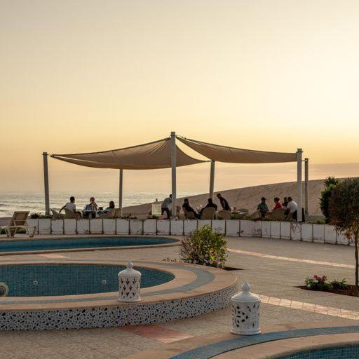 Отель Mimid Dunes Beach Мирлефт Экстерьер фото