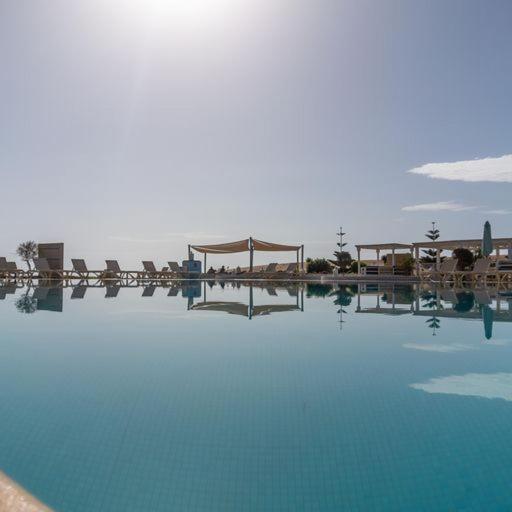 Отель Mimid Dunes Beach Мирлефт Экстерьер фото